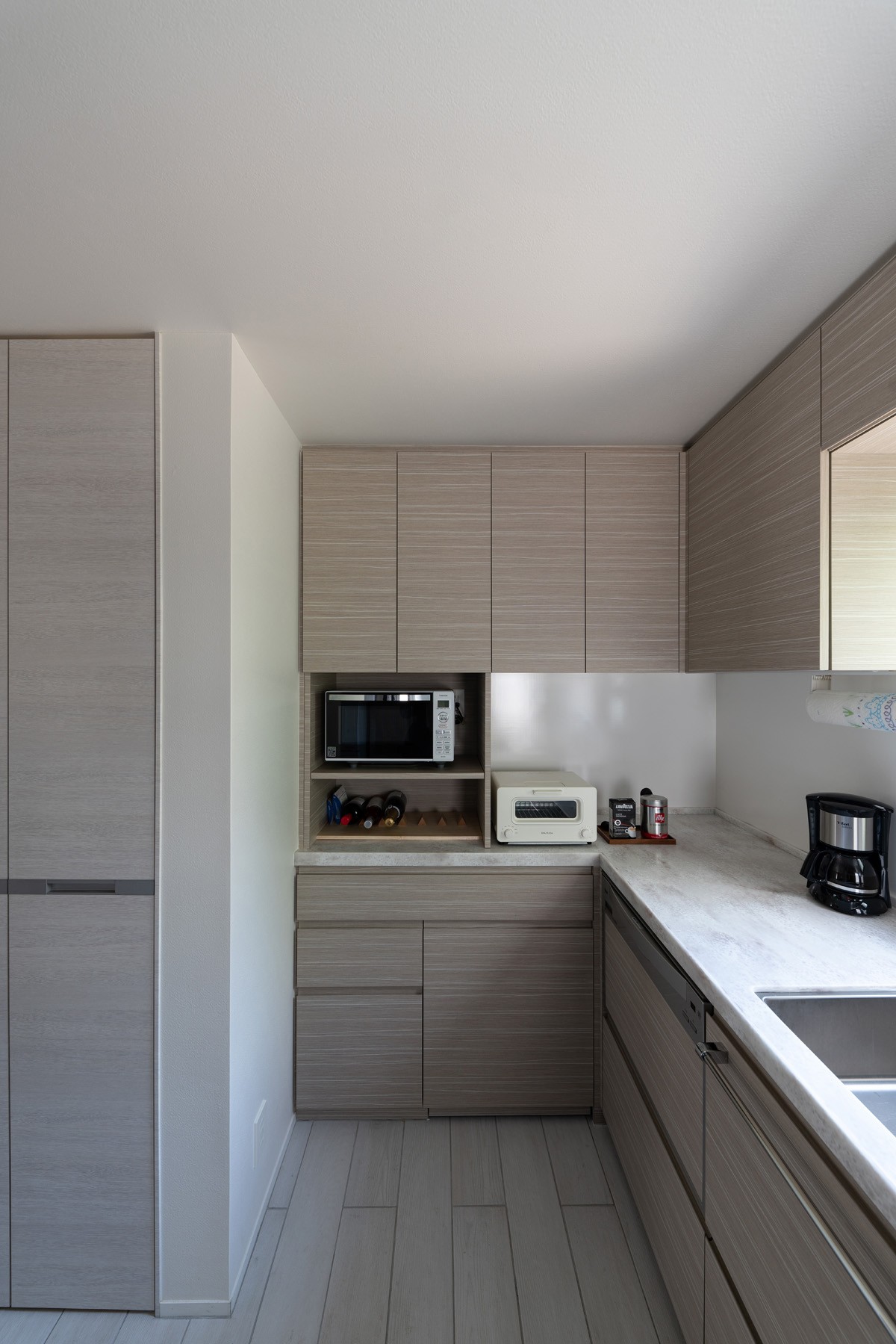 キッチン事例：キッチン　食洗器、収納側（Casa Mi）