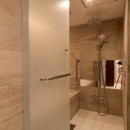 高級マンションのリノベーション〜高台のフレンチシックな家の写真 浴室