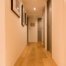 高級マンションのリノベーション〜高台のフレンチシックな家の写真 廊下