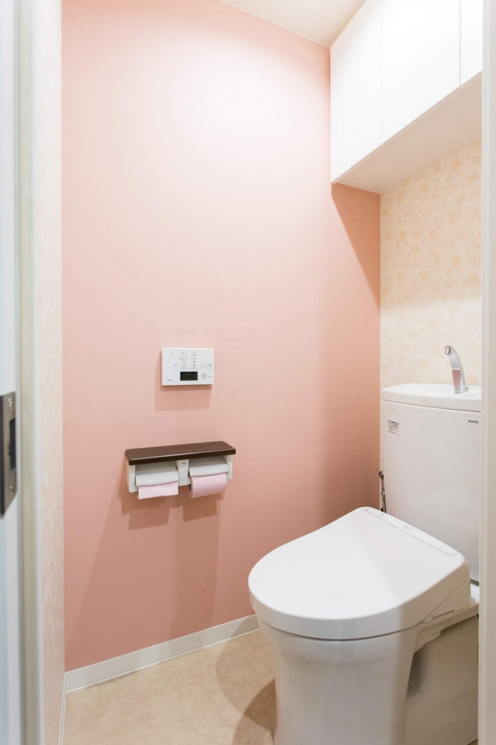 築21年のマンションを、暖かく手入れしやすい住まいへリノベーション (お手洗い)
