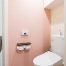 築21年のマンションを、暖かく手入れしやすい住まいへリノベーションの写真 お手洗い