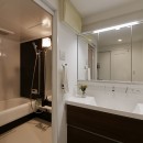 将来の売却も見据えた家づくりの写真 落ち着いた色合いの洗面室