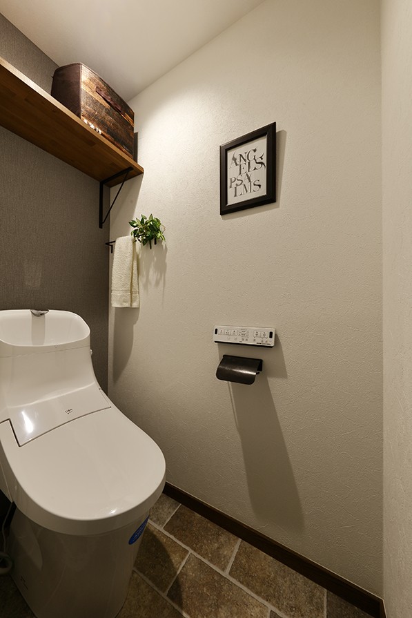 バス/トイレ事例：シンプルでお洒落なトイレ（将来の売却も見据えた家づくり）