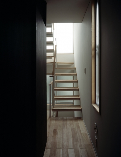 階段室 (代沢の住宅 / 11坪の店舗付住宅)