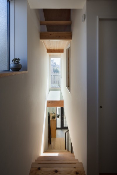 階段 (たまプラーザの家(2世帯住宅))