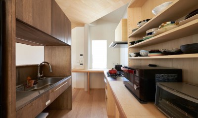 キッチン｜幾何学模様に出会えるまちの家