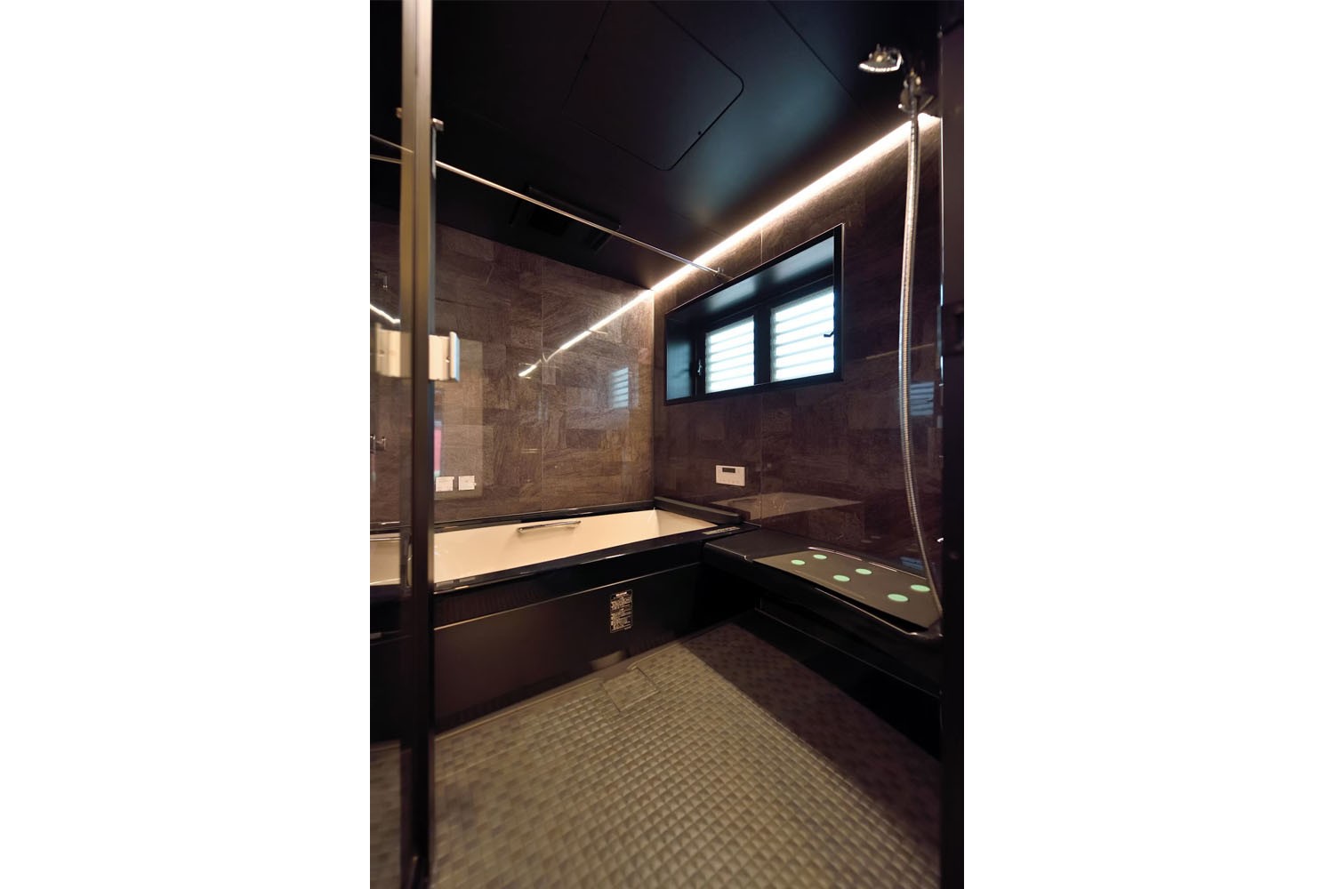 バス/トイレ事例：浴室（小上がりのある和モダンスタイルリノベーション）