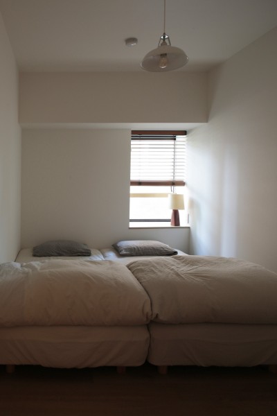 寝室 (都島のマンションリフォーム２／陽射しを求めてLDKをうつす)