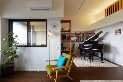 存在感のあるピアノを空間になじませる上手な配置 選び方 Suvaco スバコ