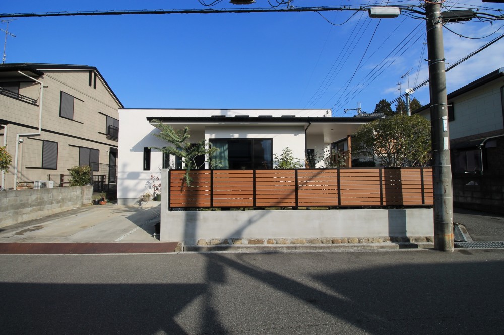 2階建てから平屋へ 大きく減築した戸建てリノベーション Flat House 戸建リノベーション事例 Suvaco スバコ