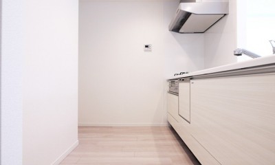 キッチン｜ナチュラルな白木調の部屋
