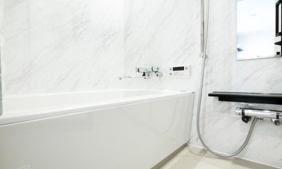 バスルーム｜ナチュラルな白木調の部屋