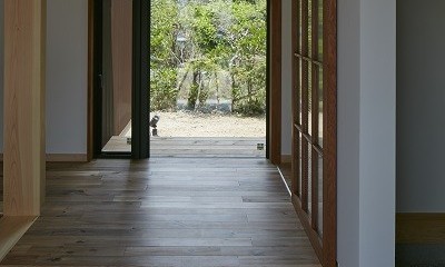 大草の家～猫と暮らすやさしいデザインの家 (玄関)