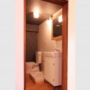 松戸の家２(無垢な賃貸)の写真 バス/トイレ/洗面所