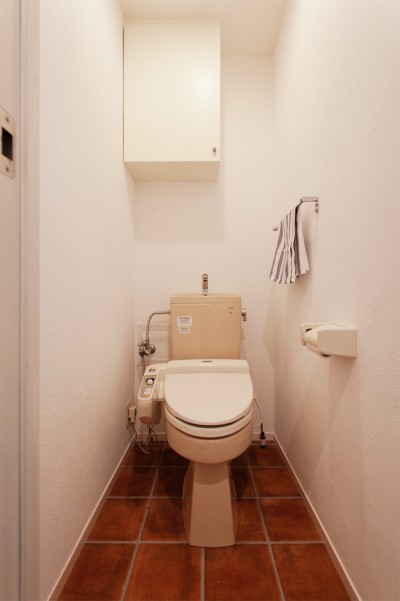 トイレ (A様邸＿自然素材にこだわったシンプルハウス)