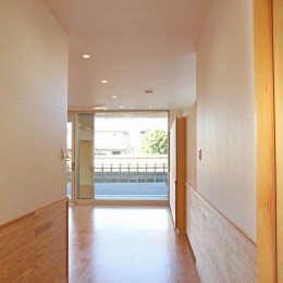 松戸の診療所(無垢な診療所) (診療室廊下)