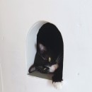 ２つのトンネルのあるアトリエの写真 アトリエ2　―　愛猫用の小さな窓