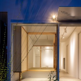 夜景 (ヤナカノイエ　―ギャラリー付の戸建て住宅リノベーション)