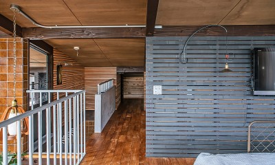 寝室｜ヴィンテージ家具と植物と木とテグラがつくりだす空間　東琵琶湖の家