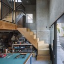 グラデーショナルにつながる暮らしをつくる（狛江の住宅）の写真 ガレージ