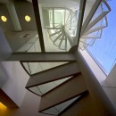 湯島の家の写真 ガラスの螺旋階段