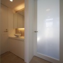 湯島の家の写真 ２階洗面コーナー＆寝室入口