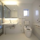竹間沢の家の写真 洗面室、トイレ（身障者対応）