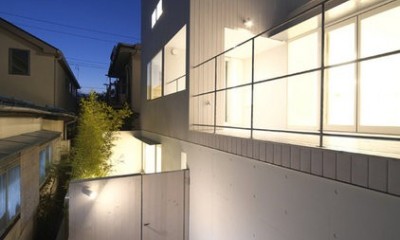 昭島の家 (外観夜景)