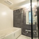 20代ご夫婦が手に入れた資産価値も満たす海外のホテルのような家の写真 浴室