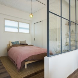 築60年超、静かな環境にゆったりとした時間が流れる都心のヴィンテージマンション (寝室)