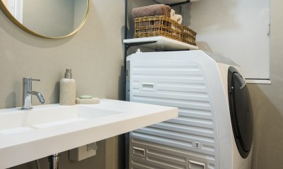 洗面室｜築60年超、静かな環境にゆったりとした時間が流れる都心のヴィンテージマンション