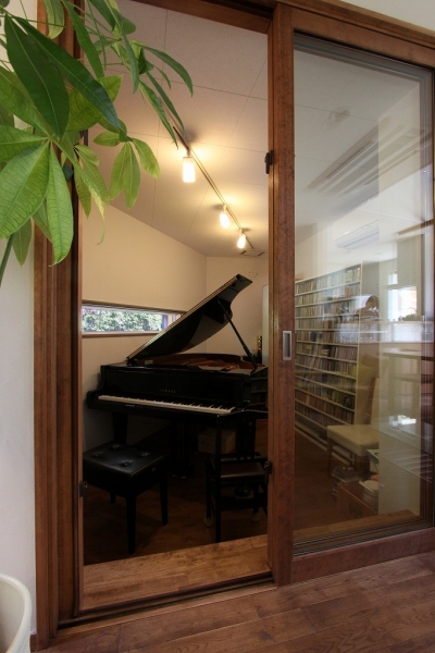 ピアノ室 (ピアノと暮らす家)