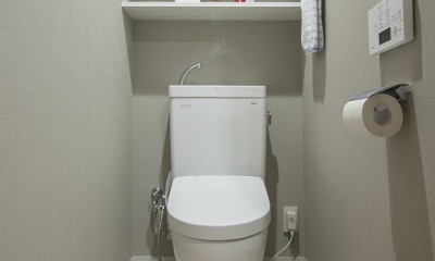 トイレ｜立地重視で選んだ物件。最新設備を取り入れ、快適に暮らす