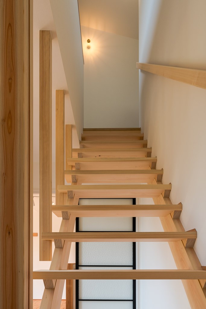 リビングダイニング事例：階段室（コンパクトで暮らしやすい自分サイズの住まい～千葉_星久喜の住まい）