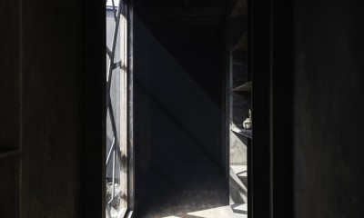 SGL(スロープ・ギャラリー・ライブラリー) (窓からの光)