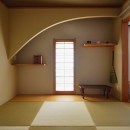 横浜市S様邸 ～無垢と漆喰～の写真 垂れ壁のあるモダンな和室