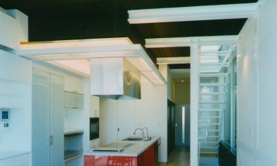 ２階　LDK｜ガラス階段の家～透明ガラス階段が家中に光をとどける家～