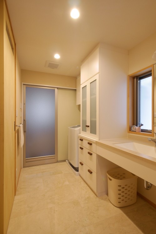 バス/トイレ事例：洗面室（戸建リノベーション『回遊性のある家』）