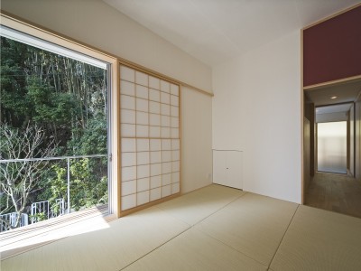 和室 (竹林の中に佇む住まい「五月丘の家」)