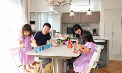 家族と過ごすLDK｜刈谷市R様邸『白とブルーグレーが美しいマテリアルハウス』