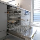 刈谷市R様邸『白とブルーグレーが美しいマテリアルハウス』の写真 ドイツ製「ミーレ」食洗機