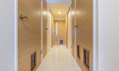 廊下｜名古屋市Ｔ様邸『築35年のマンションを、壁を取り払い、動線も優れた明るいナチュラル空間に』