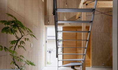 岩倉の家(余白のある暮らし) (階段2)