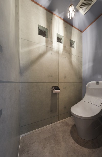 トイレ (自由で快適な新時代の2世帯住宅)