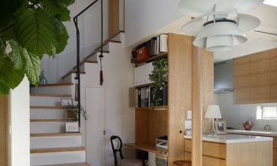 松庵の二世帯住宅 (ロフトへの階段)