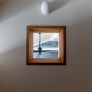 螺旋の居所の写真 ロフトからリビングへの覗き窓