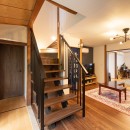 残して活かすリフォームで、築80年の日本家屋を和洋・新旧のミックス感を楽しむ家にの写真 リビング