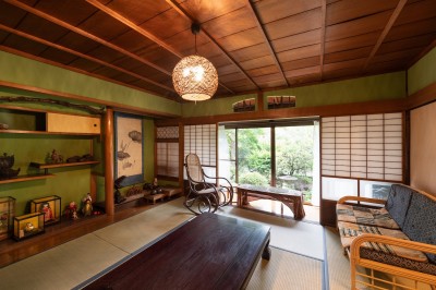 和室 (残して活かすリフォームで、築80年の日本家屋を和洋・新旧のミックス感を楽しむ家に)