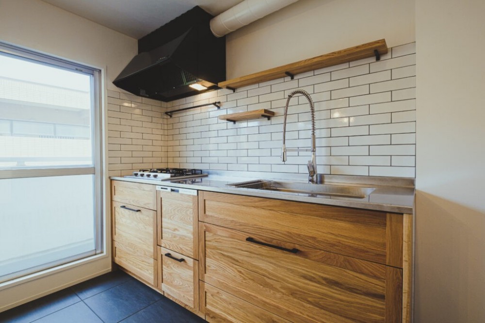 北欧テイストのおしゃれなキッチンがある家 マンションリノベーション事例 Suvaco スバコ