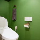 北欧風のキャンバスルームの写真 バス/トイレ